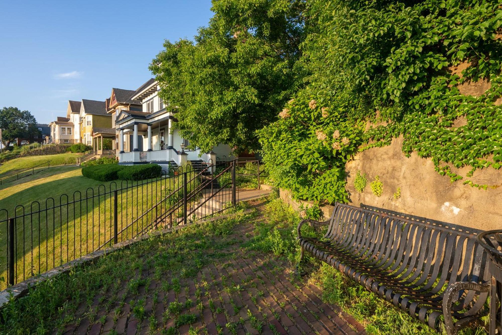 Dubuque'S Front Porch, Historic Charmer, Walk Downtown Εξωτερικό φωτογραφία