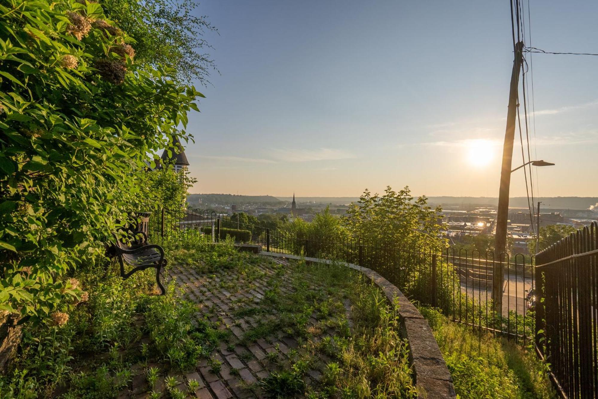 Dubuque'S Front Porch, Historic Charmer, Walk Downtown Εξωτερικό φωτογραφία
