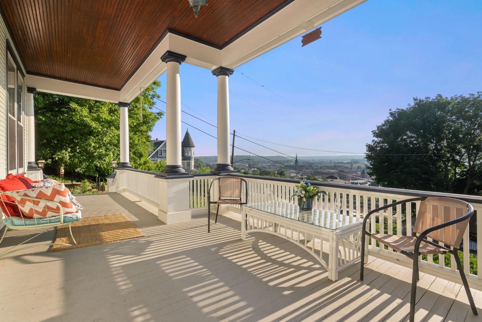 Dubuque'S Front Porch, Historic Charmer, Walk Downtown Εξωτερικό φωτογραφία